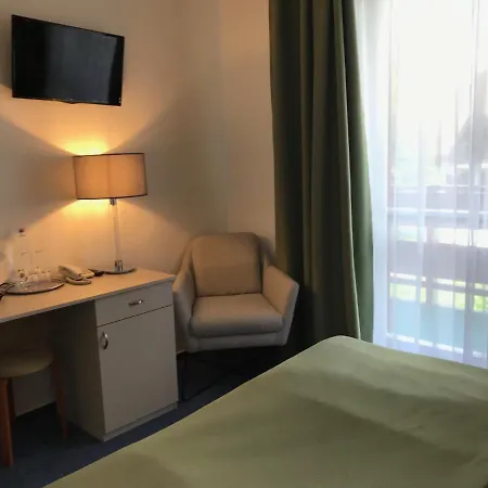 Zsanett Hotel Balatonkeresztur