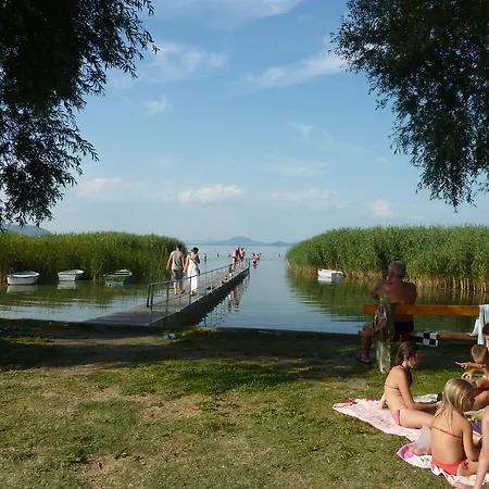 Zsanett Balatonkeresztúr