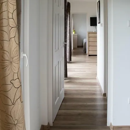Hotel Zsanett