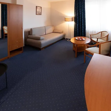 Zsanett Hotel