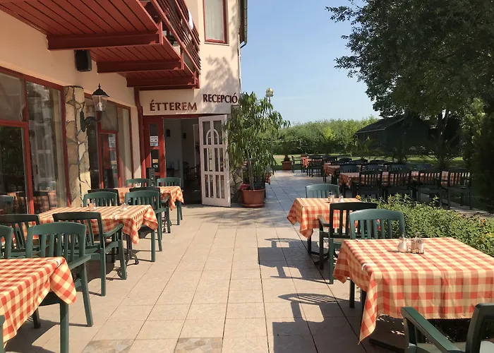 Hotel Zsanett Balatonkeresztúr