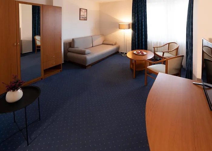 Zsanett Hotel